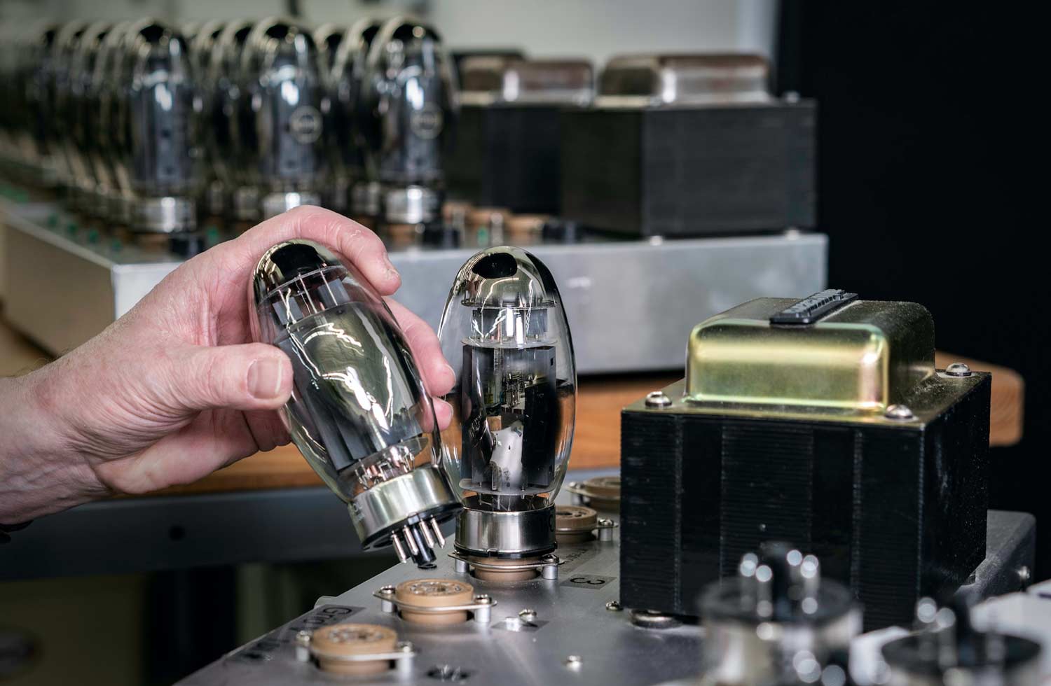 audiotuning-marken-audio-research-3 audiotuning-marken-audio-research-3