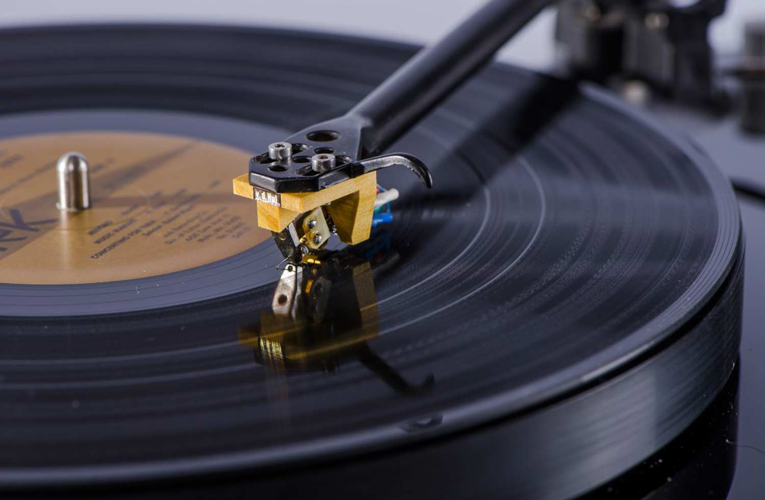 audiotuning-marken-van-den-hul-1 audiotuning-marken-van-den-hul-1